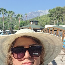 Sara, ������, 37 ���