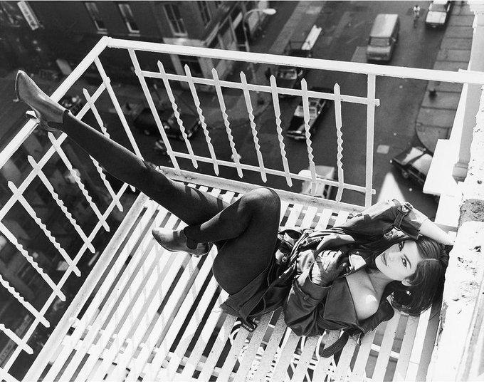  , -,  Vogue, (1990)