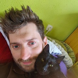 Beni, 33, 