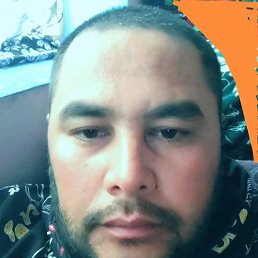 Xasan, 33, 