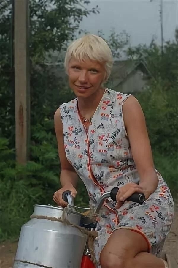 Она не постеснялась сыграть «Белоснежку» в фильме «9 рота»....