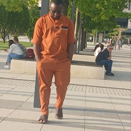 Thony, 39, 