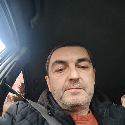 Misha, 49, 