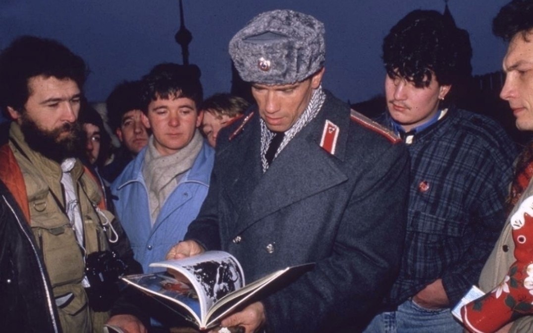 p apeee  oce o pe  e c a paca aa. , 1988 o.