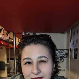 Razina, 49, 