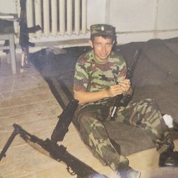 ������, 53 ����, ������