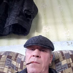 Oleg, 53, 