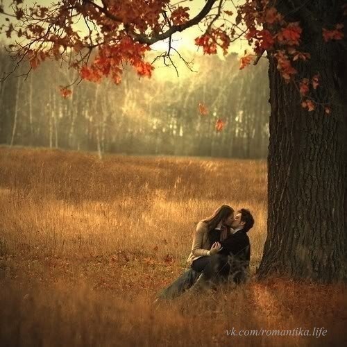 Иногда мы ждём бурных страстей, как в любовном романе, а иногда одного поцелуя достаточно, чтобы ...