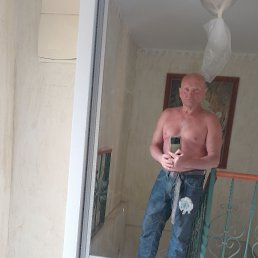 Igor, 42, 