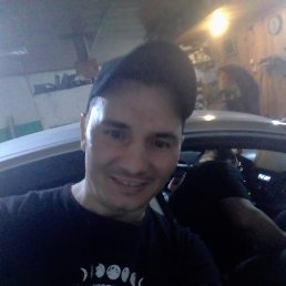 Nikolay, 35, 