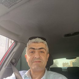 Zaur, 44, 