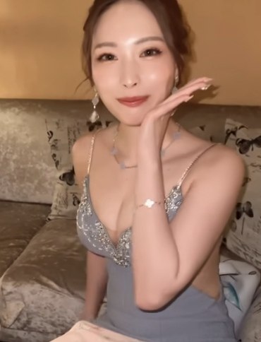  ,     