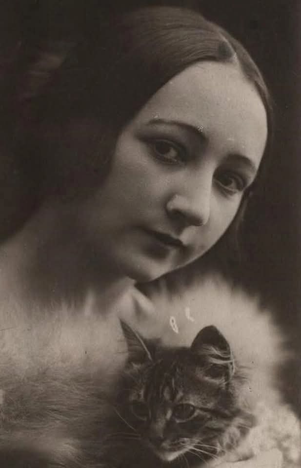 :) Роковая поездка. Как погибла балерина Лидия Иванова. «16 июня около 17 час. произошла авария ...
