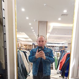 Hseyin, 49, 