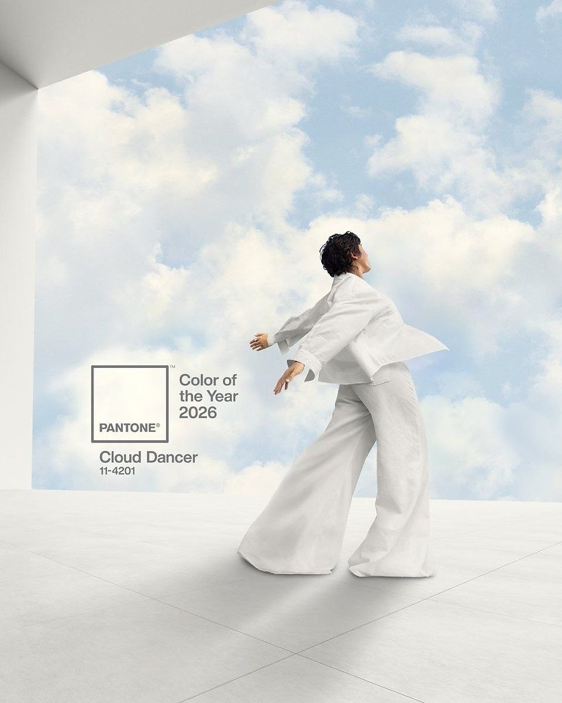 Pantone ������� ���� 2026 ���� � ��� Cloud Dancer� ��������� ������. ����������� ����� �������� � ...