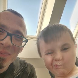 Mateusz, 31, 