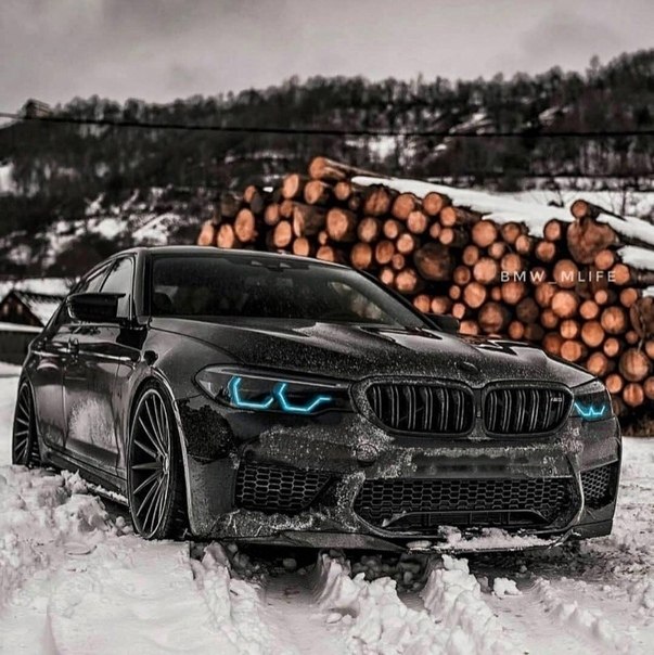 BMW M5 F90. BMW