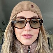 Elena, 28 , 