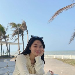 Cynthia, 36, 