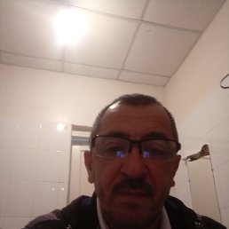 Vahid, 49, 