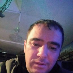 Renat, 33, 