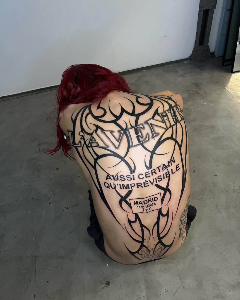 �� ����� � ������� ������ � ������� �� �����������: �L�avenir� � �Aussi certain qu�imprvisible�. ��� ... - 2