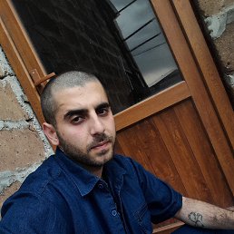Petros, 27, 