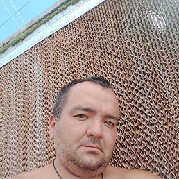 �����, 37 ���, ������-��-����