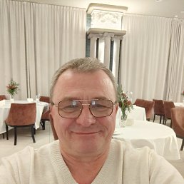 ������, 53 ����, ������-��-����