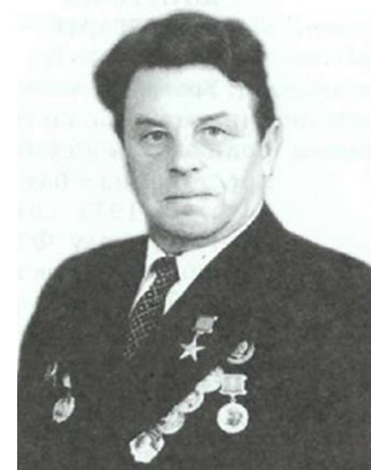 Анатолий Васильевич Бакланов, (1 сентября 1923 - 30 мая 1995) - Герой Социалистического Труда, ...