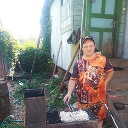 �������, 46 ���, �����������