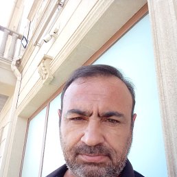 Zaur, 49, 