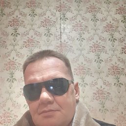 ������, 43 ����, ������������