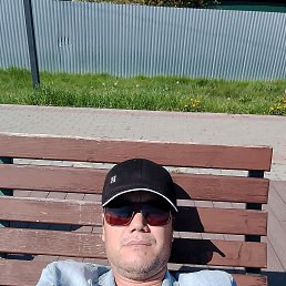 Jakesh, 43, 