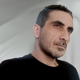 Marios, 41, 