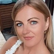 Veronika, 33 , 