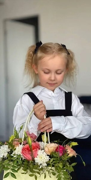 КАК БЫСТРО ЛЕТИТ ВРЕМЯ: Сегодня Вася Кукояка впервые отправилась в школу. Это частное учебное ... - 3