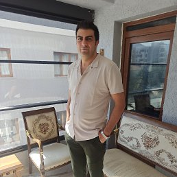 Egemen, 38, 