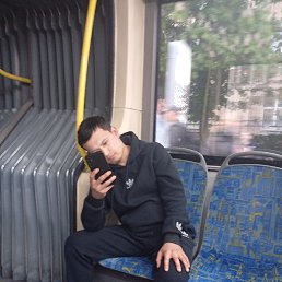 Asadbek Tolipjanov, 17, 