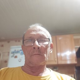 Aleksey, 65, 