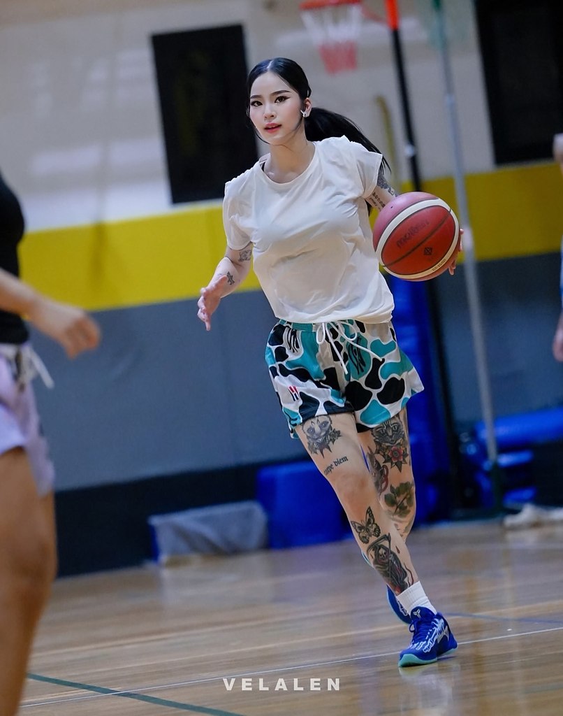    .#girls@we_love_basketball